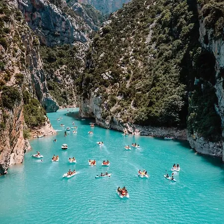 Дом отдыха Petit Atypique Et Cosy En Provence *