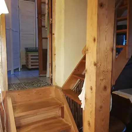 Petit Atypique Et Cosy En Provence Holiday home *