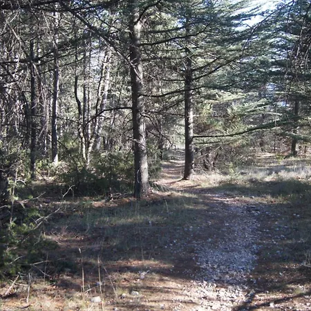 Дом отдыха Petit Atypique Et Cosy En Provence